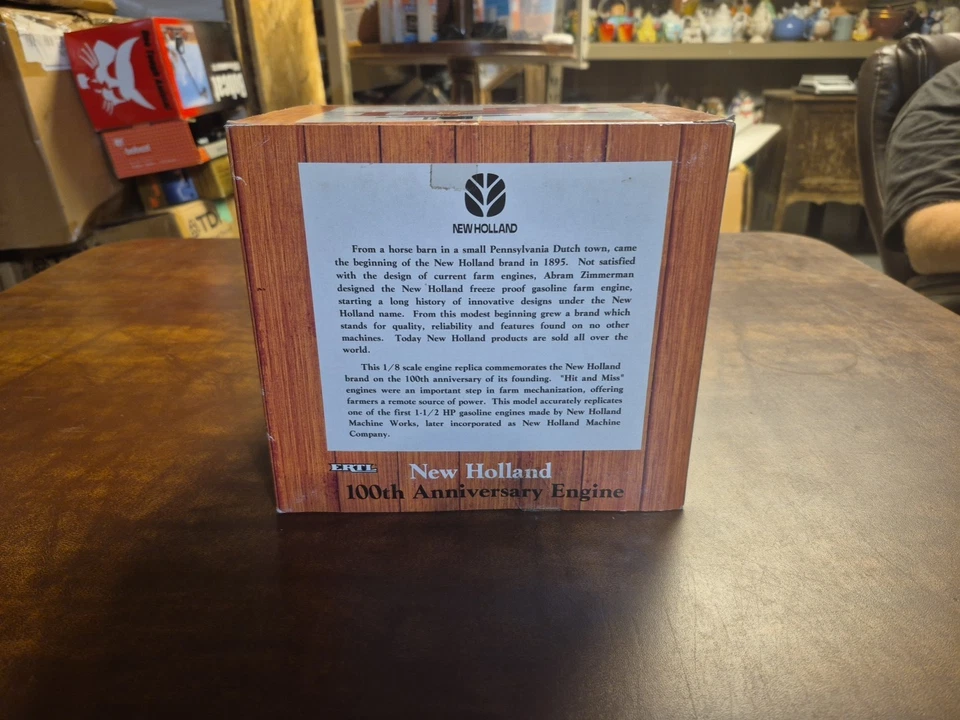 ERTL New Holland 100th Anniversary Engine 1/8 Scale Die Cast Metal 321DO Red - Image 2 of 4