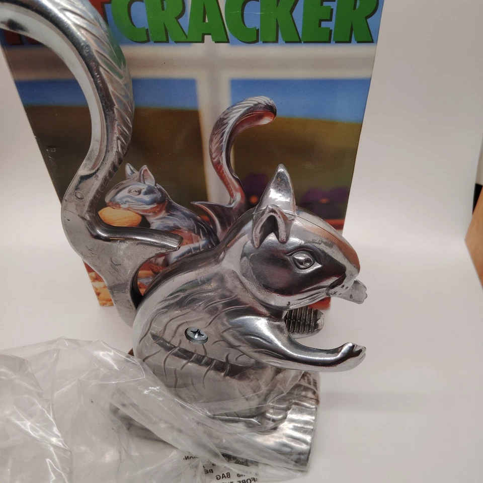 Nutty Squirrel Heavy Duty Cast Aluminum Nutcracker New Open box - Image 2 of 4