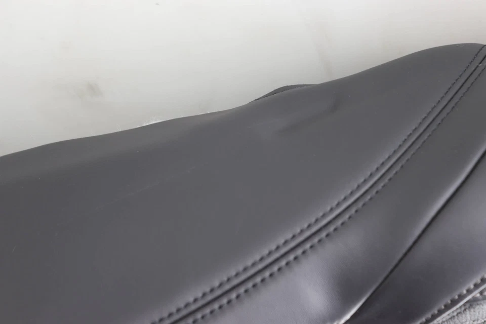 BMW M760I XDRIVE - Conjunto de cojín de respaldo de asiento superior delantero derecho (cuero) Foto 4 de 4