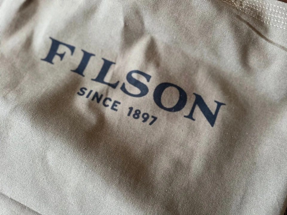 Bolso de Mano Reciclado de Sarga de Algodón de Alta Resistencia/Bolsillo y Asas de Cuero/Hecho con Ventilador FILSON Foto 3 de 4