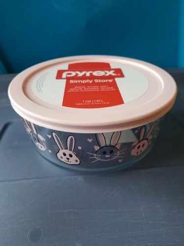 Pyrex Easter Every Bunny Rabbit Pink Large 7-Cup Storage Bowl & Cover 7-1/4" New