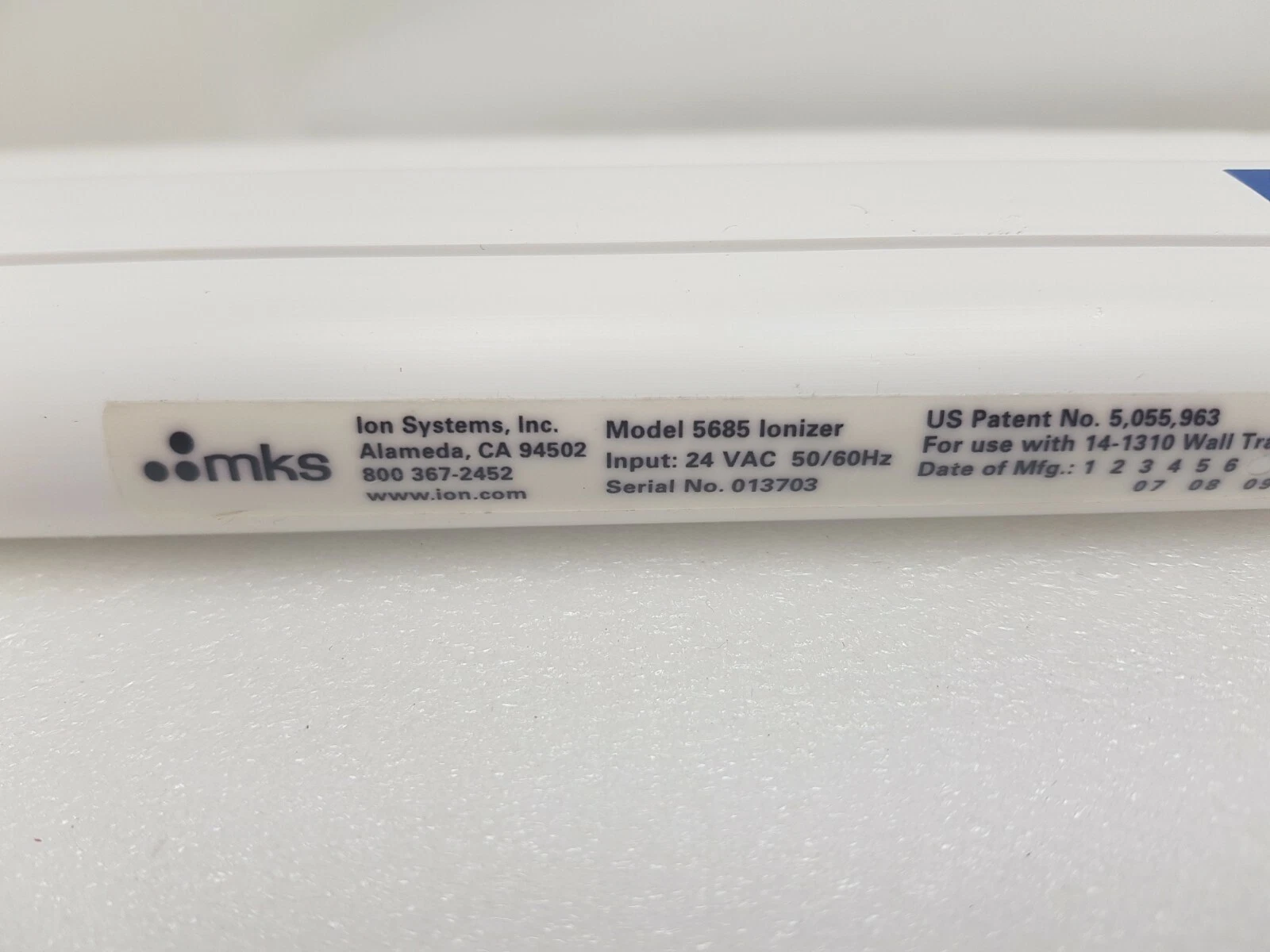 Model 5685 ionizer rating label: 24 VAC 50/60 Hz, for use with 14-1310 wall transformer