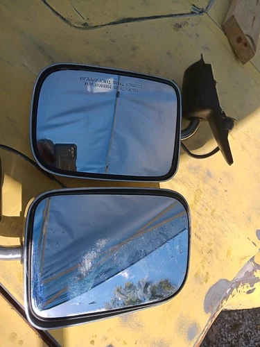 **PAIR OF  DOOR MIRRORS** LEFT AND RIGHT  SIDE 1994-1997 DODGE RAM 1500 