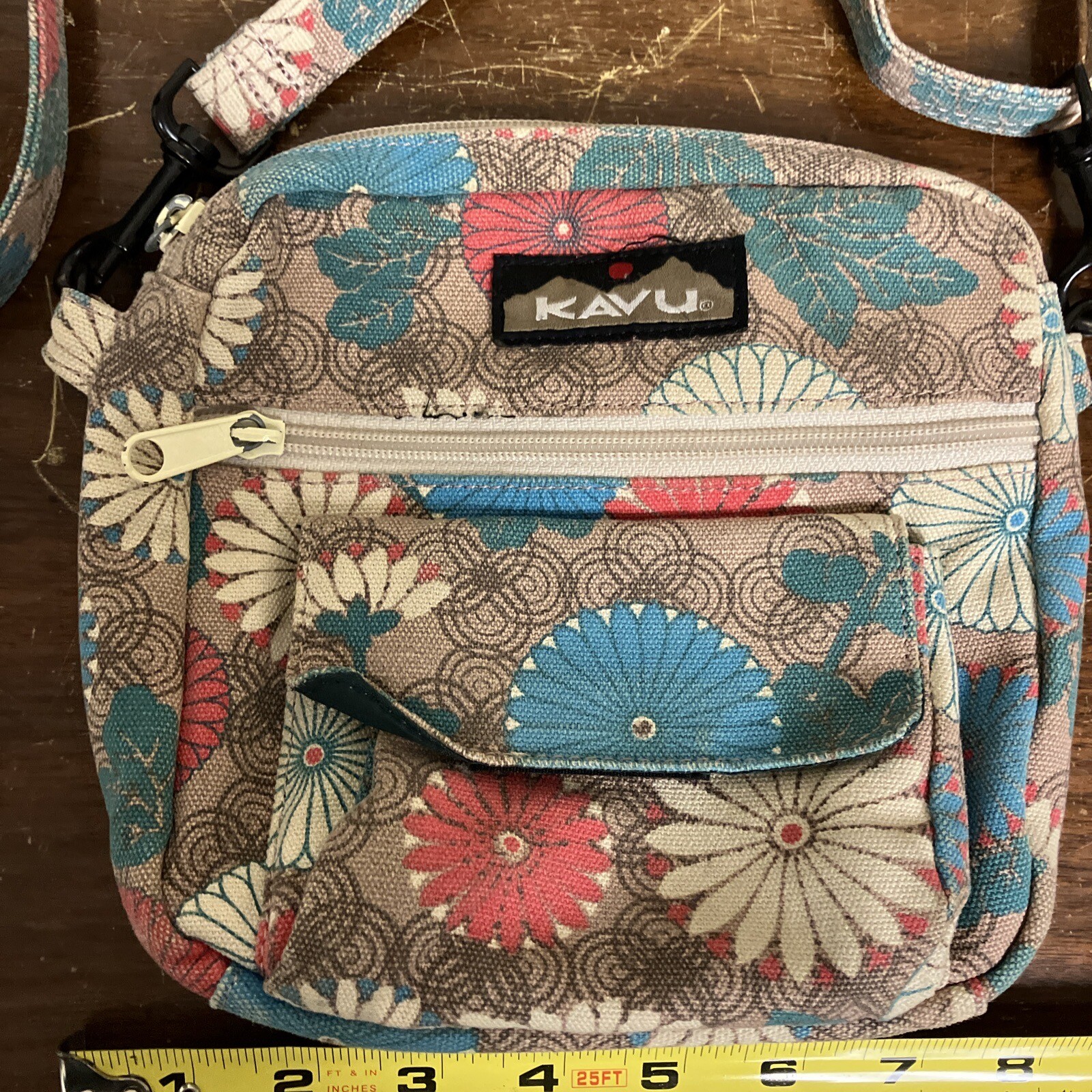 KAVU Floral Zippit Canvas Crossbody Bag Shoulder Purse Gem