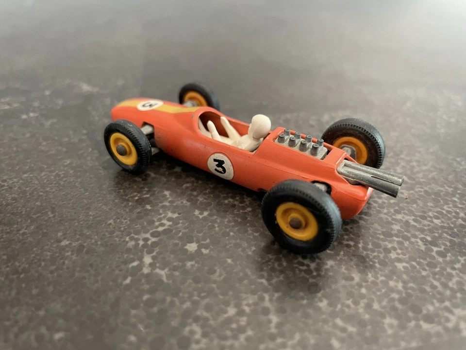Matchbox 19 Lotus RARE ORANGE 1/64 Scale Diecast Racecar Lesney Vintage 1966 - Image 4 of 4