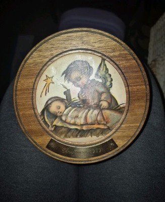 Vintage Holiday Music Decoration Ava Maria Gounod Swiss Musical Movement.