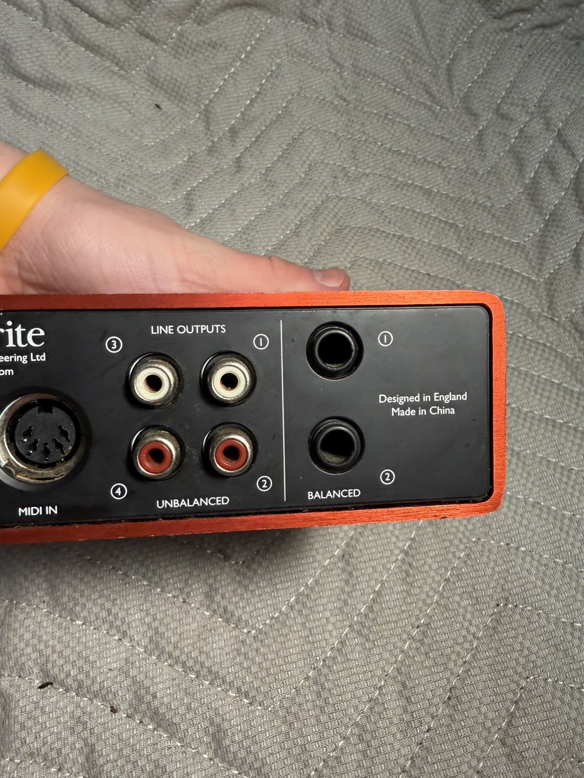 Focusrite Scarlett 2i4 2nd Gen 2 Channels USB Audio Interface