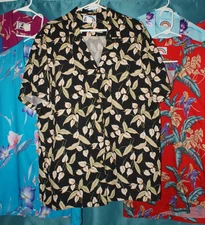 Vintage Paradise Found black/tan anthuriums original aloha rayon shirt. Large
