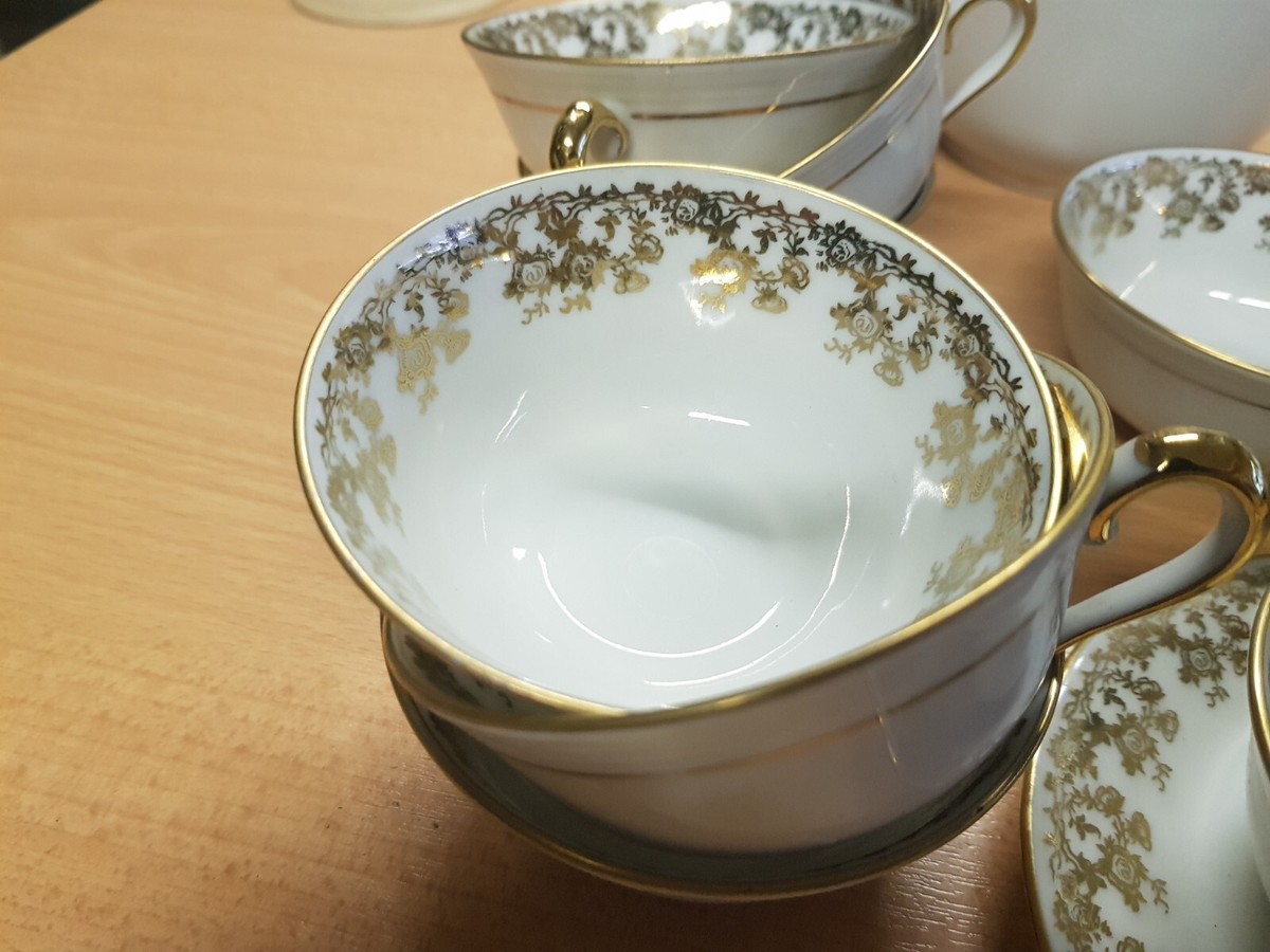 Service à Café En Porcelaine SD – Cafetière, Sucrier, 9 Tasses Et 5 Sous-tasses – Occasion
