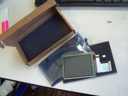 LQ035Q7DB02D Sharp | 3.5" 240x320 LCD | US Company SmarterGlass 62LCD - Picture 2 of 11