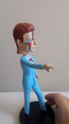 david bowie ボブルヘッド  激レア！！ David Bowie (Ziggy Stardust) Bobblehead 8 Inch Tall Free