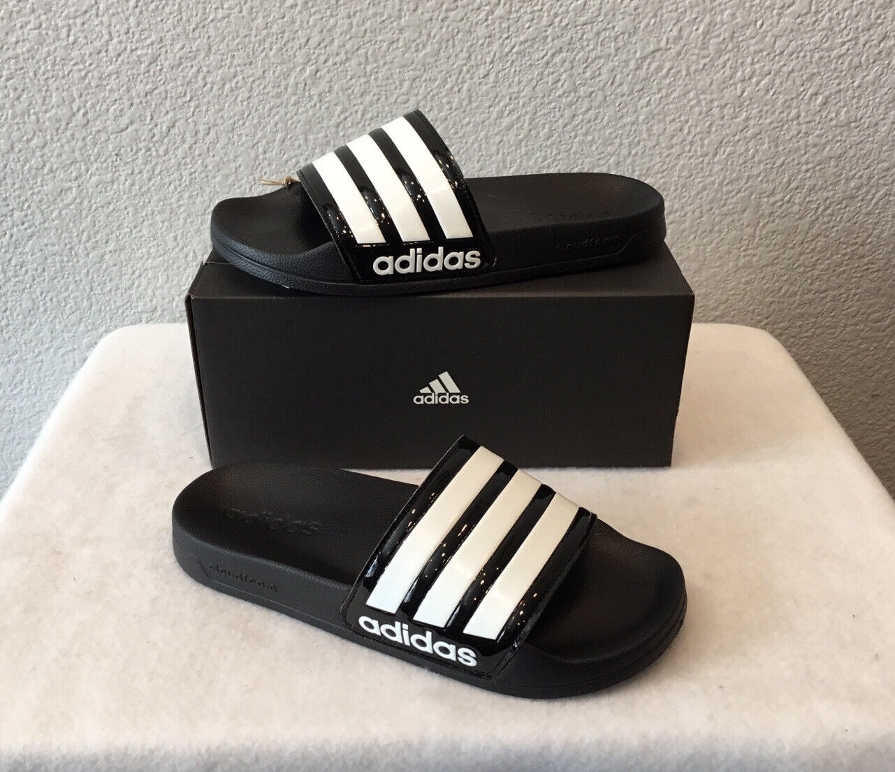 Kollega Tilfældig Prevail New Women's Adidas Adilette Cloudfoam Slides-Black/White (FZ2852) Size 10 |  eBay
