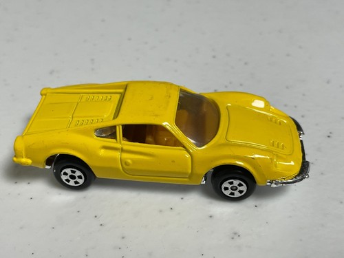Ertl #12 Yellow Ferrari Dino 246 GT - Picture 8 of 9