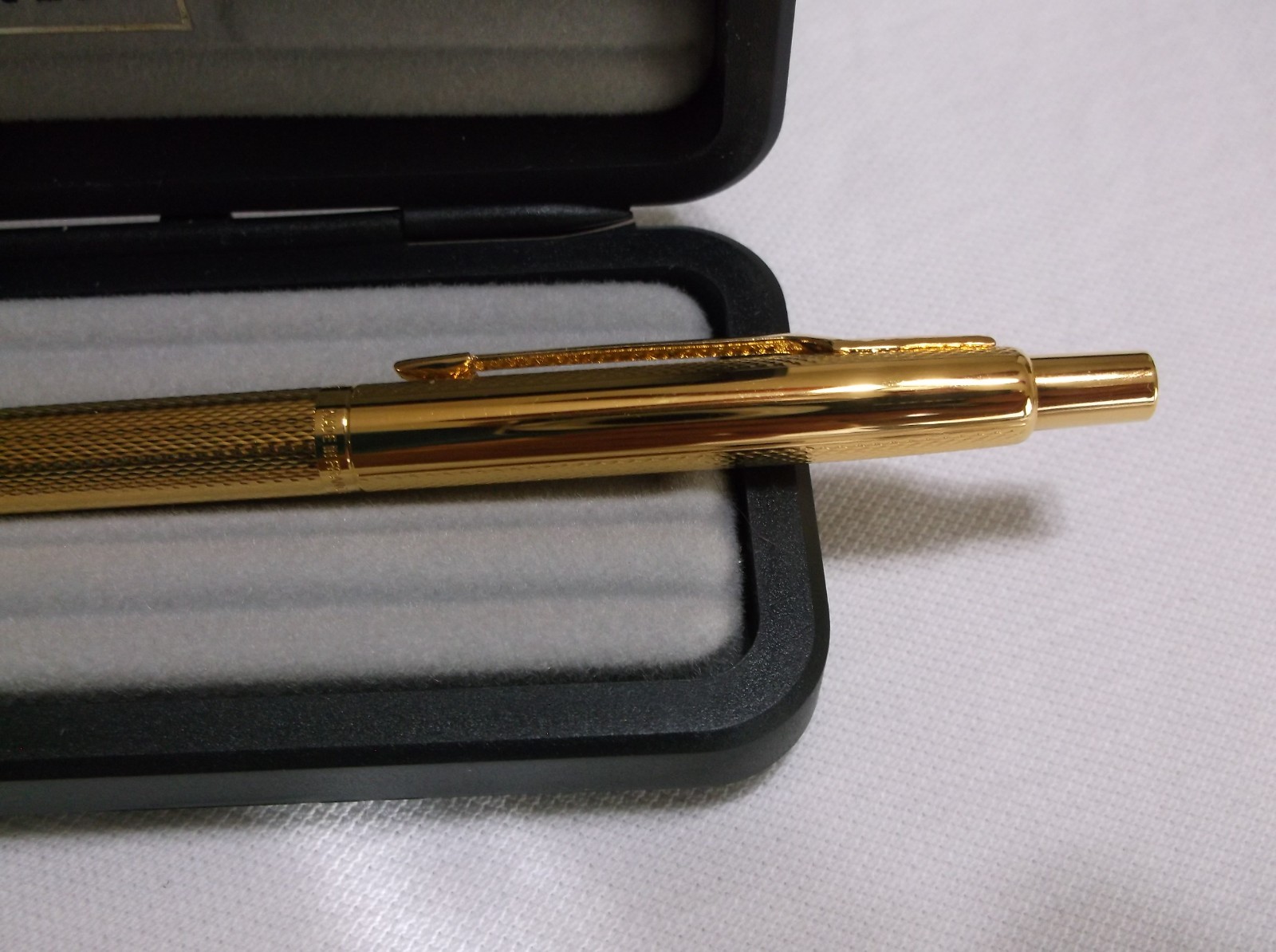 PARKER CLASSIC GRAIN d' ORANGE BALLPOINT PEN / NEW IN BOX / FRANCE / 52932