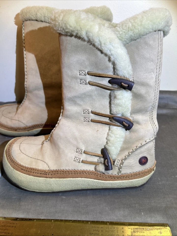 Botas altas Merrell Spirit Tibet para mujer talla 7 gamuza tostada Polartec Thinsulate usadas en excelente estado Foto 2 de 4