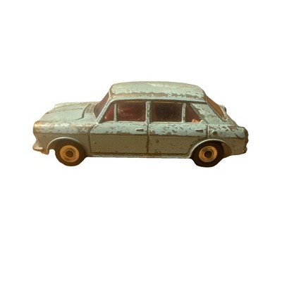 Dinky Toys 140 Morris 1100 Original. Play Worn Condition