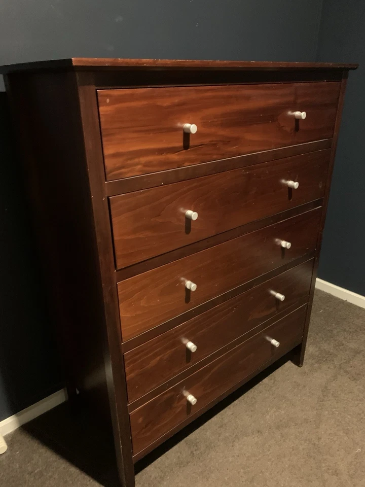 chest of drawers used - image 2 of 4