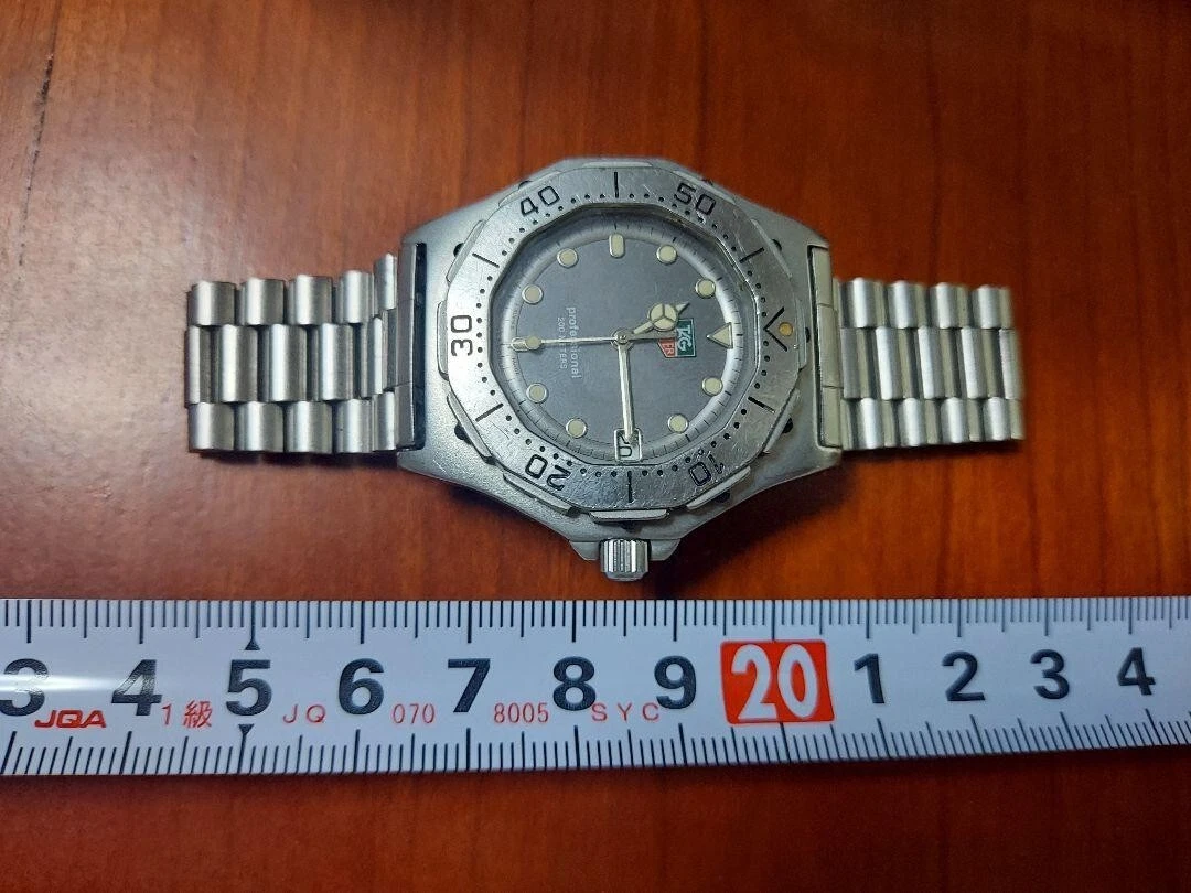 Tag Heuer Professional 932.206 Watch Men's Silver Dial Swiss Made Round Vintage