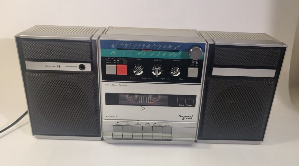 VINTAGE JC Penney Boombox Radio 681-3023 AM/FM Cassette Stereo