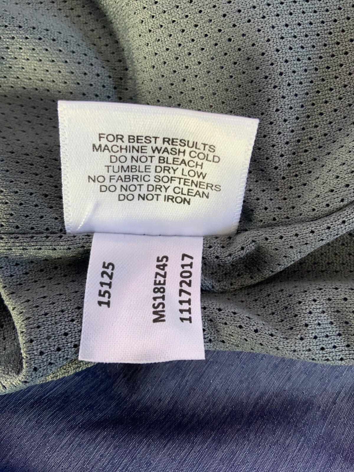 Peter Millar Lightweight Packable Windbreaker Jac… - image 7