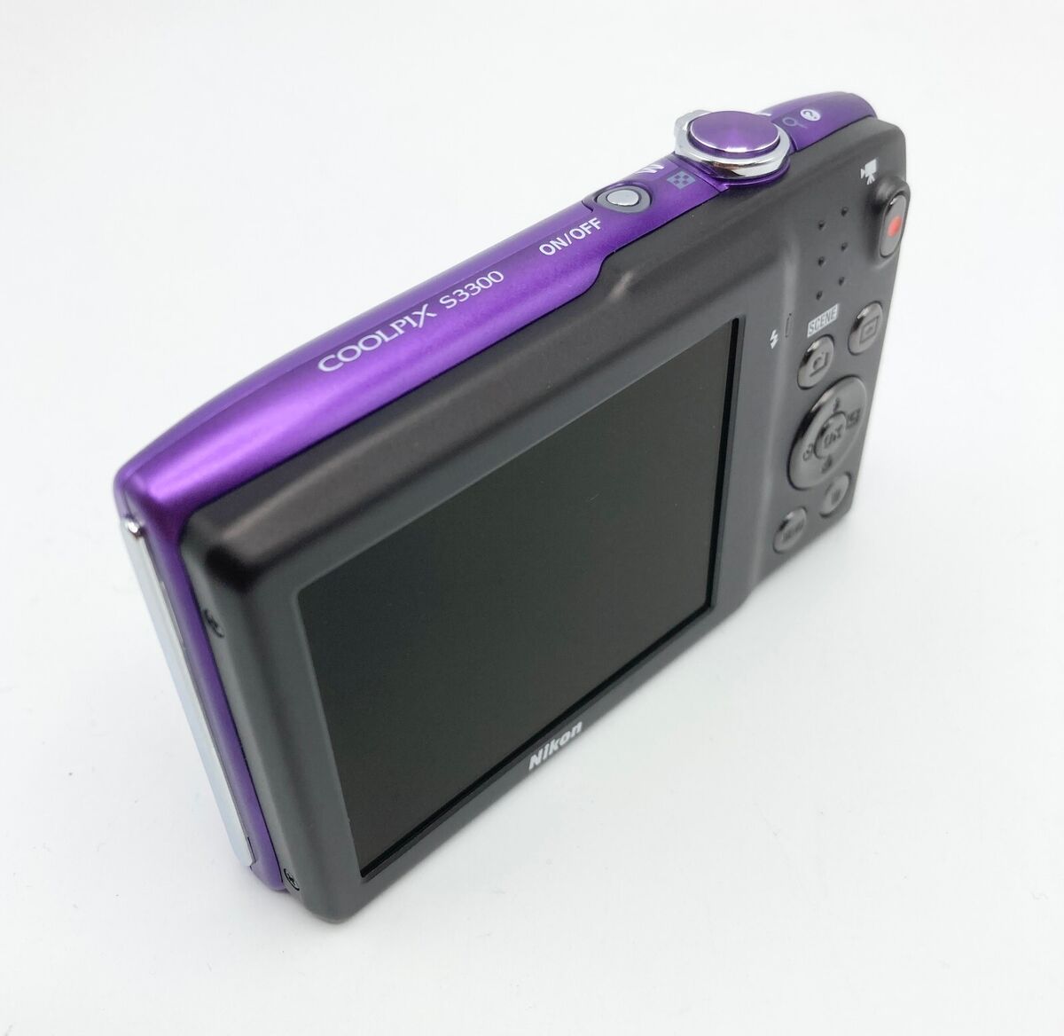 Nikon COOLPIX S3300 Purple 16.0MP 6x Zoom Digital Camera Nikon COOLPIX S3300 Purple 16.0MP 6x Zoom Digital Camera