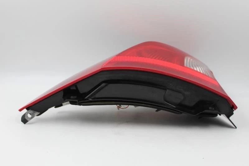 Левый задний фонарь на четверть панели смонтирован VIN Y SWB 2014-2018 VOLVO S60 #4425 - Изображение 3 из 4