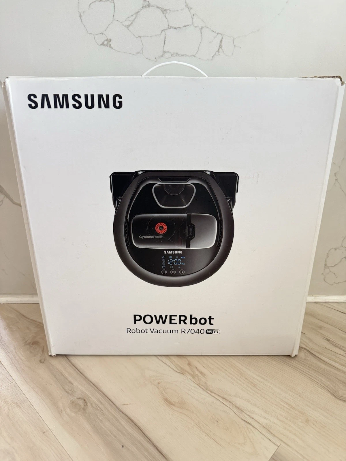 NEW Samsung POWERbot R7040 Robotic Cleaner ROBOT VACUUM