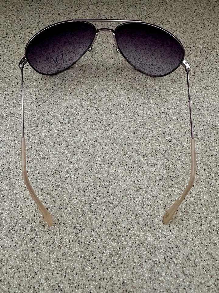 Gafas de sol Diane Von Furstenberg DVF113S Hilary lentes moradas marcos púrpuras Foto 4 de 4