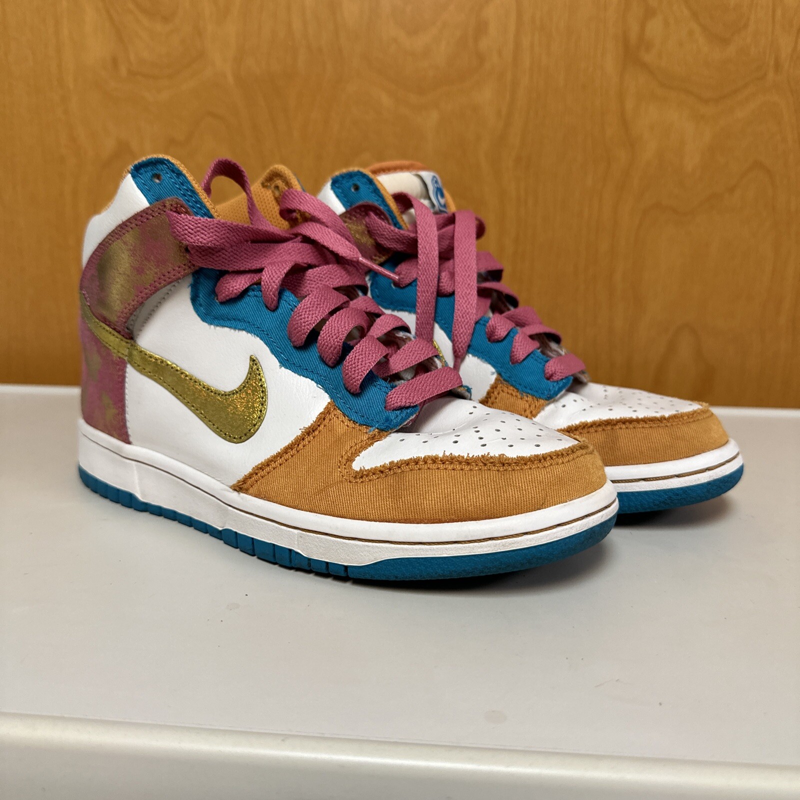 Nike Dunk High Swan Metallic Gold Wmns Women's Size
