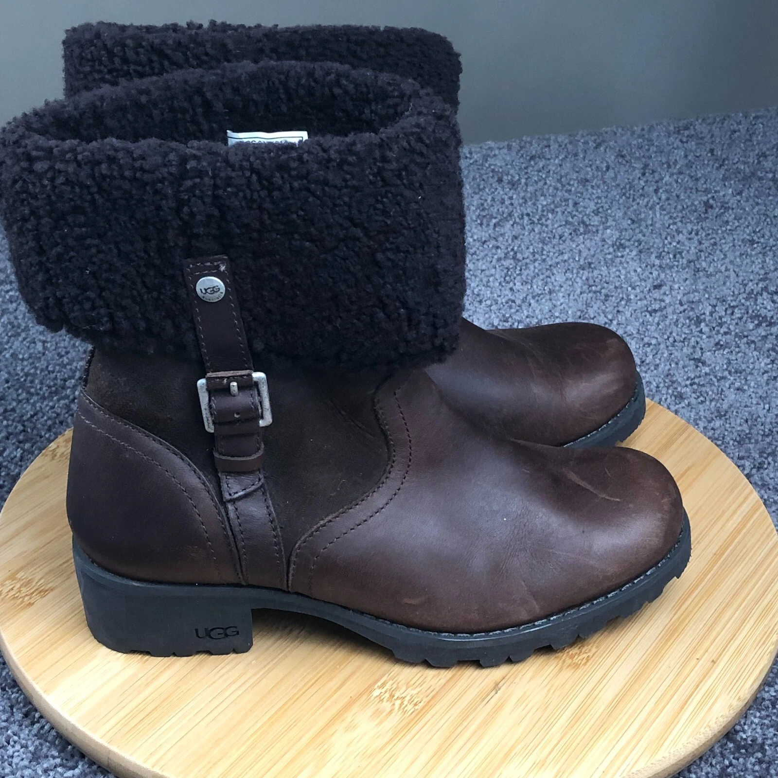 Stivali donna UGG misura 6 5 Blayre II fibbia zip laterale pelle marrone shearling