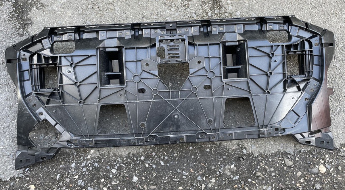 Kühlergrill Frontmaske Schlossträger Frontgrill Audi E-Tron 