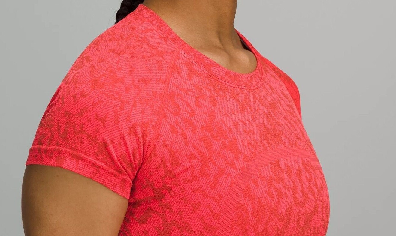 NEW Lululemon Swiftly Tech Short Sleeve 2.0 Covered Camo Red Rock/Flare