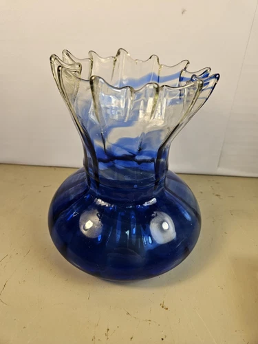 Fantastic Blue Swirl Cri.ped Ruffle Blown Glass Vase Fenton? Maybe Blenko?