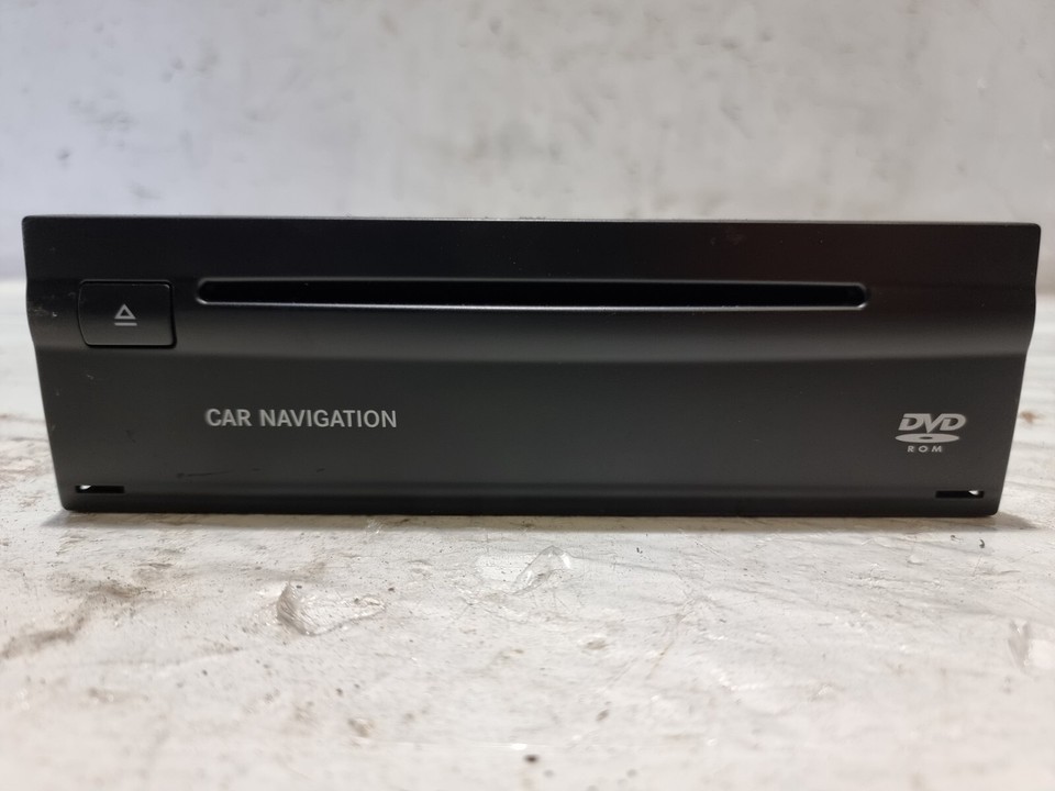 Mercedes SClass DVD Player & Car Navigation Unit 2005 W220 OEM