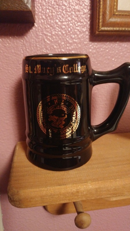 ST MARY'S COLLEGE SIGILLUM COLLEGII SANCTAE MARIAEBLACK 5" MUG.
