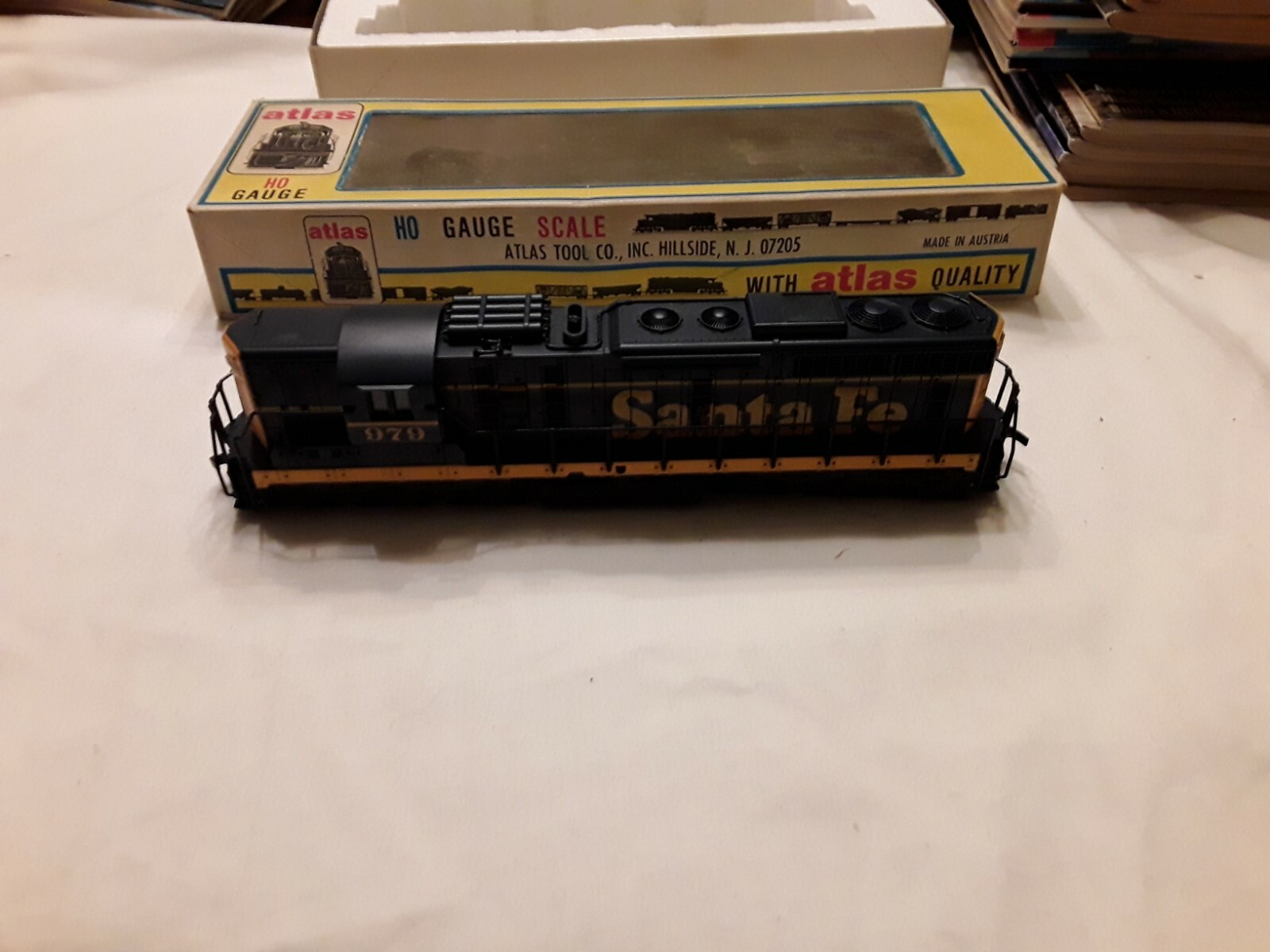 Picture 2 of 4