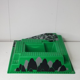 Vintage LEGO Raised Baseplate 2552 From 6081 King&rsquo;s Mountain Fortress Green