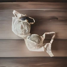 White Lace Bra Size 42E Brand New With Tags Never Worn - Meliyuu Brand
