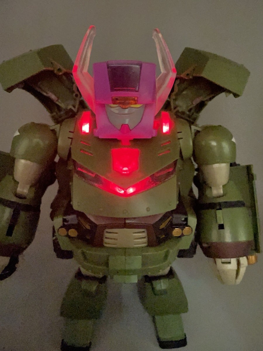 Hasbro 2008 Transformers Animated Leader Class Bulkhead Complete