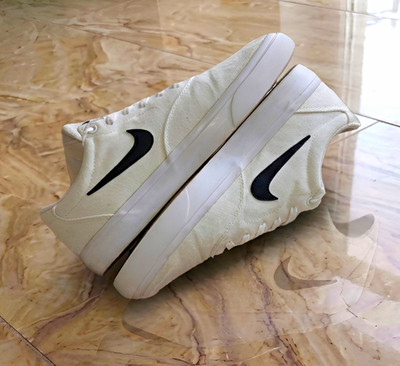 NIKE SB CHARGE PREMIUM GR 42,5 NP 121  HERREN LOW TOP SNEAKER SKATE WEISS 42