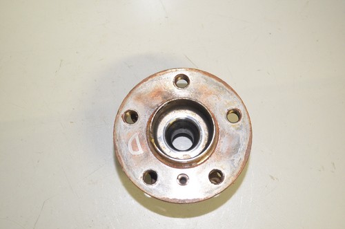 BMW F40 118i Radnabe mit Lager Wheel hub with bearing 6850415 8845775 6874443