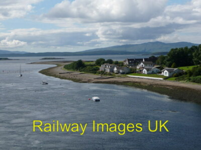 Foto Dorf - North Connel: Blick von der Brücke um 2012