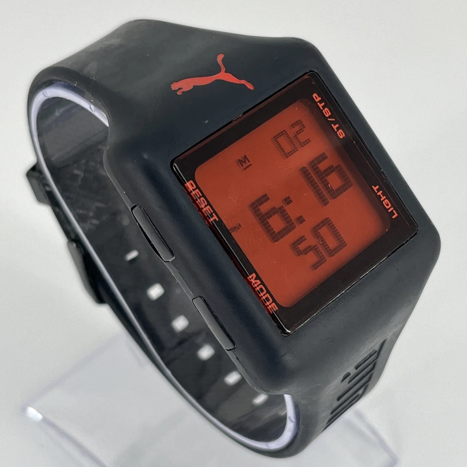 Reloj para Correr PUMA Digital Unisex PU910791001 Negro y Rojo Goma BATERÍA NUEVA Foto 3 de 4
