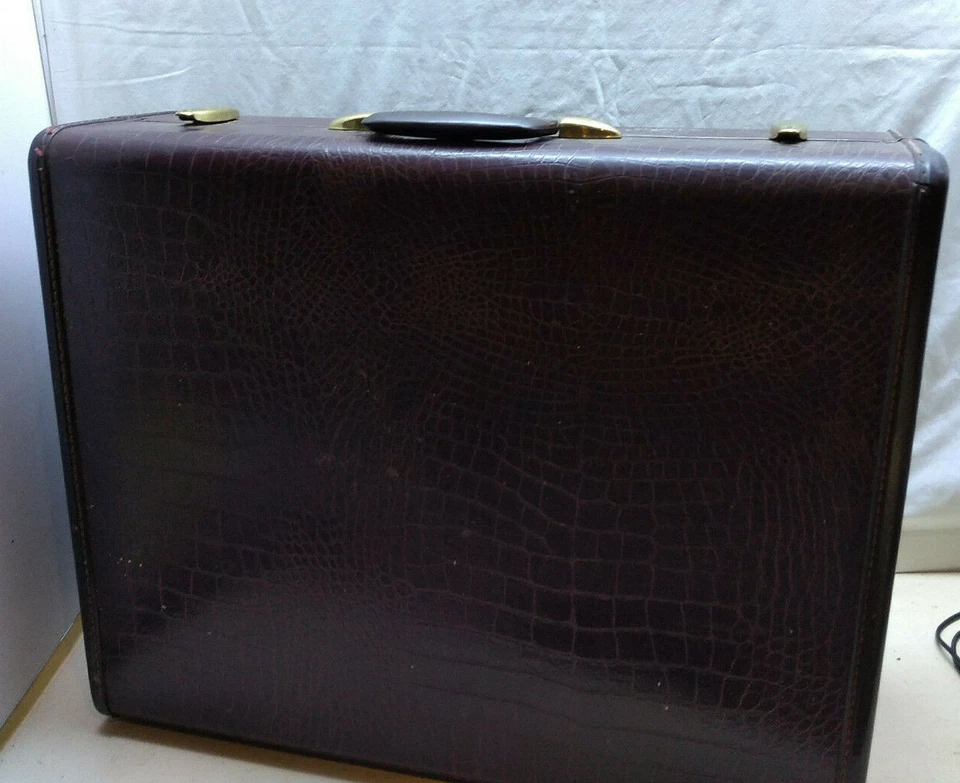 Shwayder Bros Samsonite Красный Искусственный Животный Принт Жесткий Портфель Чемодан и Ключ США - Изображение 2 из 4