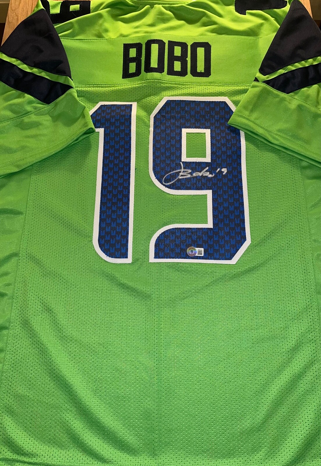 Jake Bobo Seahawks Autographed Signed Green Custom Jersey Beckett Adult XL
