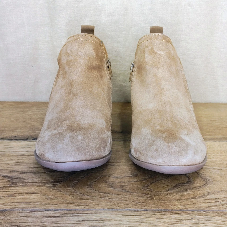 DIBA Women's Layla Suede Bootie Taupe Tan Low Heel sz 8.5 WIDE Ankle Boots CUTE! - Image 3 of 4