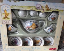 Schylling Classic Pooh 12 Piece Mini China Tea Set Vintage New