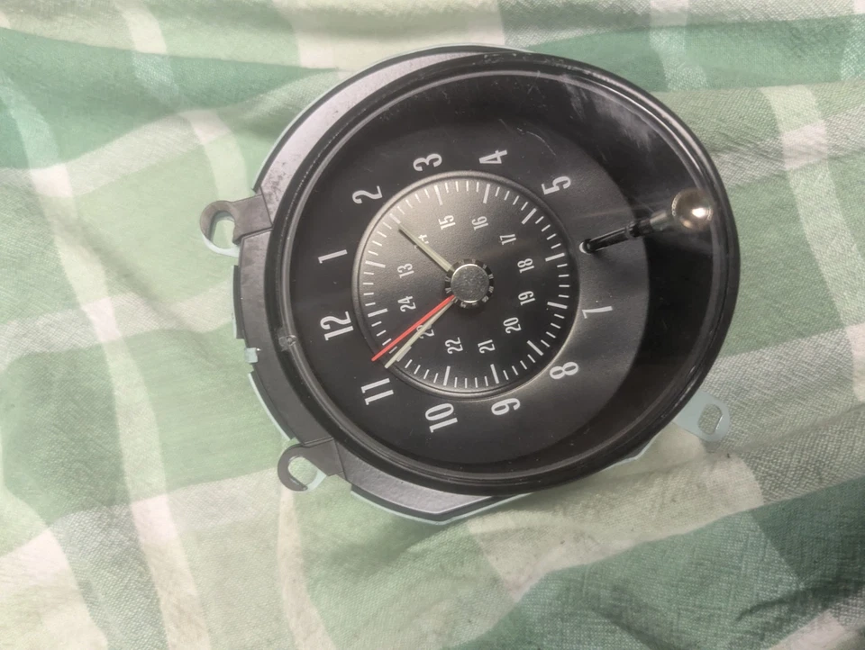 Nuevo Repo 1964 1972 Pontiac GTO Grand Prix en tablero reloj Foto 4 de 4