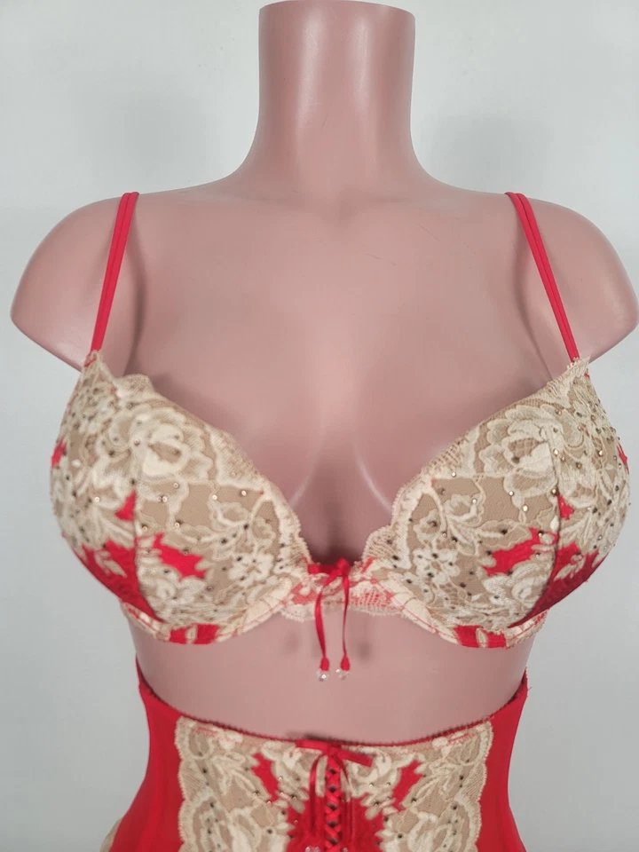 Victoria's Secret Bombshell Push Up Bra Set Panties Thong Garter Belt 34B Small - Image 3 of 4