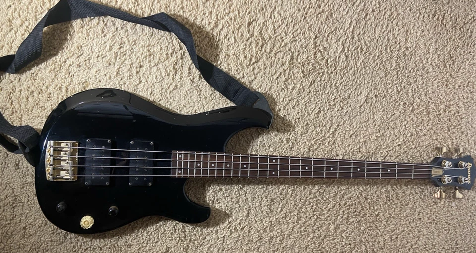 Ibanez MC824 Black Musician Bass Ibanez 1980's Played Condition W/ Bag & Extras - Image 2 of 4